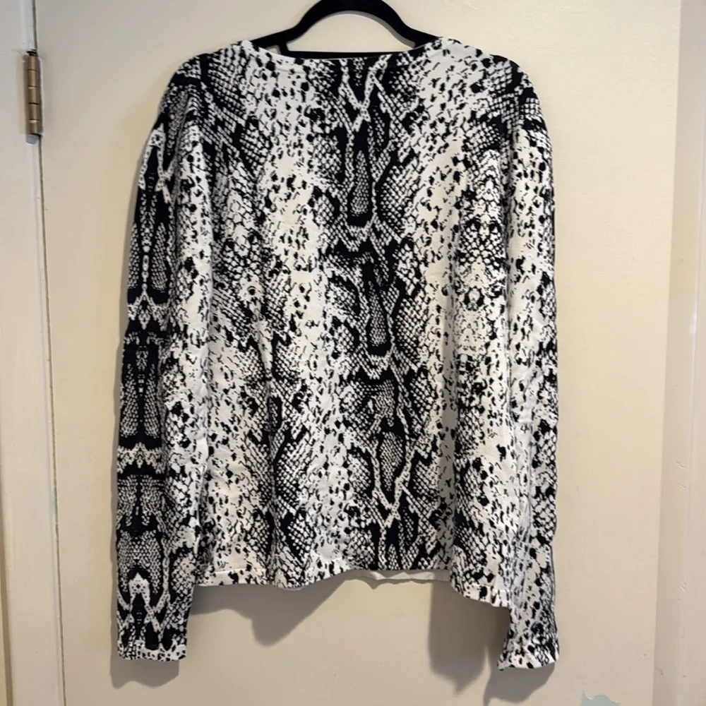 Apparalel knit top - Picture 4 of 5